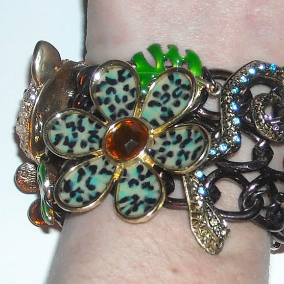 Betsey Johnson Asian Jungle Statement Bracelet -Charms consist of Asian … - Picture 10 of 11